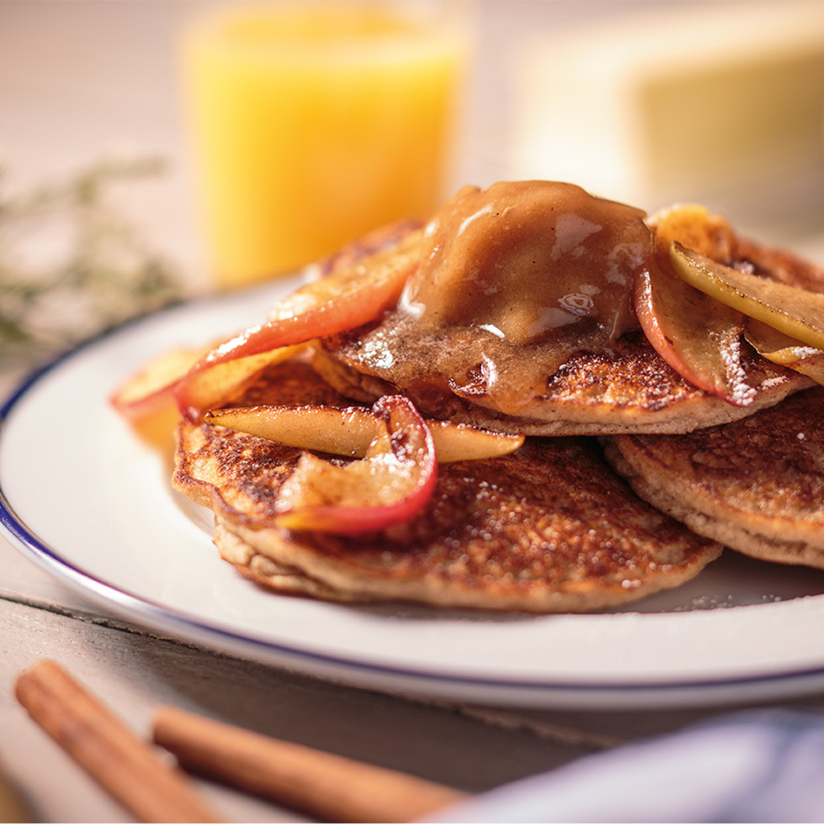 Cinnamon Applesauce Pancake Recipe